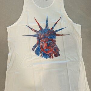 NWOT White Tank Top with Statue of Liberty Graphic